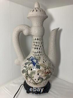 Chinese Porcelain Table Lamp/Night Light Vintage hand Painted Teapot 1960s