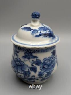 Chinese Qianlong Porcelain Custard Cup & Lid, 18th Century, Export, Blue & White