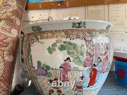 Chinese porcelain bowl