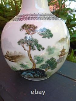 Chinese republic porcelain vase hand painted signed to base