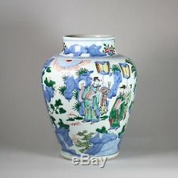 Chinese wucai baluster vase, Shunzi, (1644-1661)