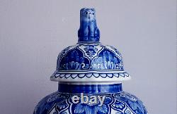 Delft Ginger Jar Foo Dog Covered Vase 17.7 Inches Hand Painted Excellent