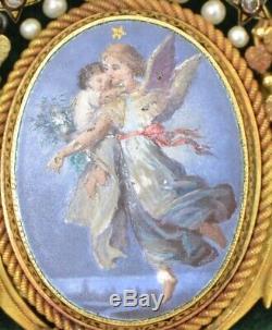 Early Victorian 18K Hand Painted Porcelain, Diamonds & Pearls Pendant Brooch