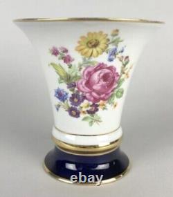 Excellent ROYAL DUX Hand-Painted Porcelain Vase from 1960's