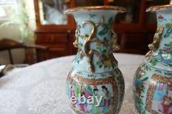 Exceptional 19th Cent. Chinese Porcelain Famille Verte Pair Vases Urns (484)