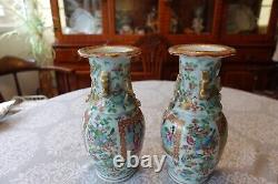 Exceptional 19th Cent. Chinese Porcelain Famille Verte Pair Vases Urns (484)