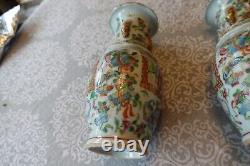 Exceptional 19th Cent. Chinese Porcelain Famille Verte Pair Vases Urns (484)