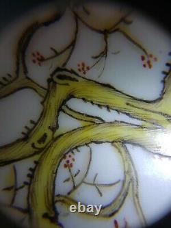 Fine Chinese Handpainted Famille Rose Porcelain Plate
