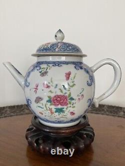 Good 18th Century Chinese Porcelain Teapot Qianlong 1736-1795. GENUINE ANTIQUE