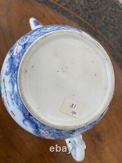 Good 18th Century Chinese Porcelain Teapot Qianlong 1736-1795. GENUINE ANTIQUE