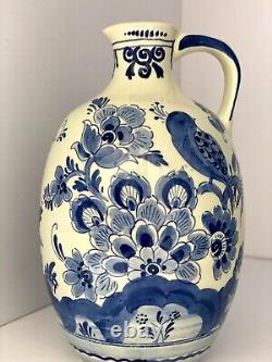 Hand Painted Porcelain Delft Vase, Vintage Old Good Condition FROM THE 50