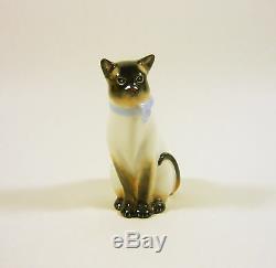 Herend, Black & White Siamese Cat Sitting 3.3, Handpainted Porcelain Figurine