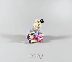 Herend, Chinese Girl Holding A Bird 3, Handpainted Porcelain Figurine! (h068)