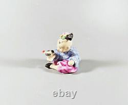 Herend, Chinese Girl Holding A Bird 3, Handpainted Porcelain Figurine! (h068)