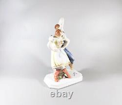 Herend, Dancing Pair Folklore, Antique Handpainted Porcelain Figurine! (j085)