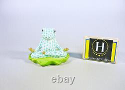 Herend, Green Fishnet Frog Doing Yoga, Handpainted Porcelain Figurine! (bt028)