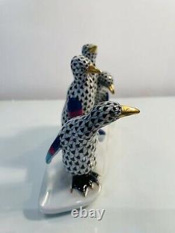 Herend Porcelain Hand Painted Black Fishnet Penguins On Ice Retail $500