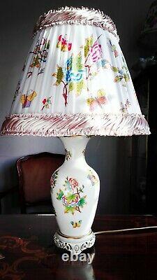 Herend Porcelain Handpainted Queen Victoria Large Lamp (new Lampshade)