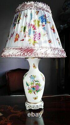 Herend Porcelain Handpainted Queen Victoria Large Lamp (new Lampshade)