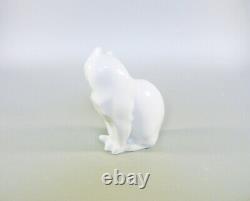 Herend, White Cat Sitting 4.7, Handpainted Porcelain Figurine! (j021)