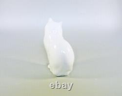 Herend, White Cat Sitting 4.7, Handpainted Porcelain Figurine! (j021)