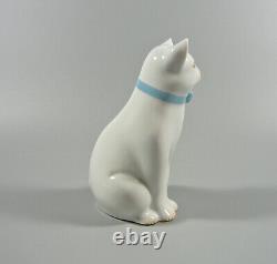 Herend, White Cat With A Butterfly Bow, Handpainted Porcelain Figurine! (i132)