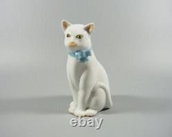 Herend, White Cat With A Butterfly Bow, Handpainted Porcelain Figurine! (i132)