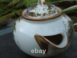 Japanese Fukagawa porcelain teapot hand painted in lovely colours lovely item