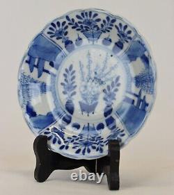 Kangxi (1662-1722) Chinese Antique Porcelain Blue and White Flowers plate China