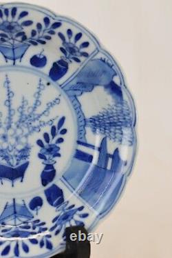 Kangxi (1662-1722) Chinese Antique Porcelain Blue and White Flowers plate China