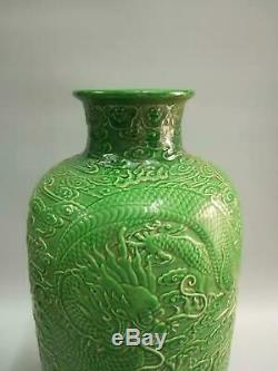 Large Chinese Green Glaze Porcelain Dragons Vases Hand-carved Marks QianLong