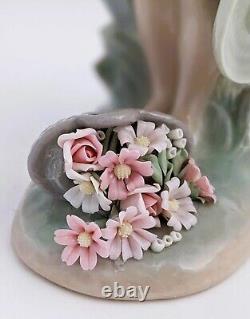 Lladro 1285 Dropping the Flowers Vintage Porcelain Figurine (Retired)