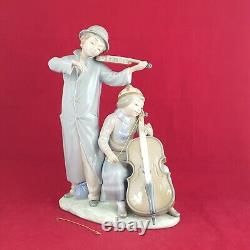 Lladro Nao Figurine Street Musicians 684 (Detached violin bow) 6097 L/N