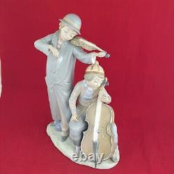 Lladro Nao Figurine Street Musicians 684 (Detached violin bow) 6097 L/N