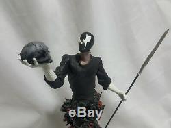 Matt Wagner's Grendel Hand-Painted Cold-Cast Porcelain Statue Hunter Rose Bowen