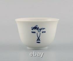 Meissen anniversary teacup in hand-painted porcelain