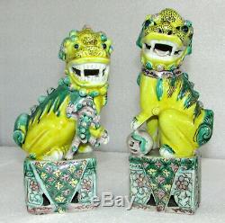 Pair Vintage Chinese Susancai Sancai Glazed Porcelain Foo Dogs Statues Figurines