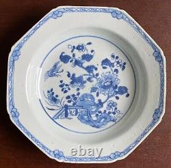 Qianlong (1736-1795) Chinese Antique Porcelain Blue and White Ceramic plate