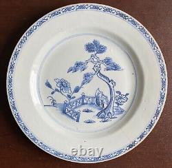 Qianlong (1736-1795) Chinese Antique Porcelain Blue and White Ceramic plate