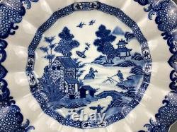 RARE PAIR 18th C. ANTIQUE CHINESE PORCELAIN LOBED BLUE & WHITE DISHES QIANLONG