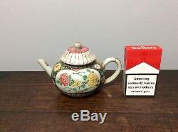 Rare Chinese 18th C Porcelain Yongzheng Qianlong Famille Rose / Noir Teapot