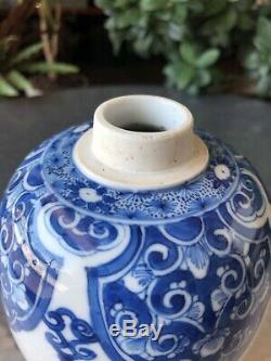 Relist Chinese Kangxi Period Blue & White Floral Ovoid Jar with wooden lid
