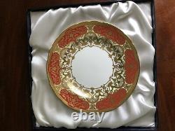 Royal Crown Derby Heritage Pattern Plate AL359 Hand Painted Fine Bone Red China