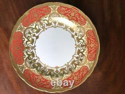 Royal Crown Derby Heritage Pattern Plate AL359 Hand Painted Fine Bone Red China