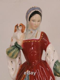 Royal Doulton HN3232 Anne Boleyn Hand Painted Porcelain Figurine 808B
