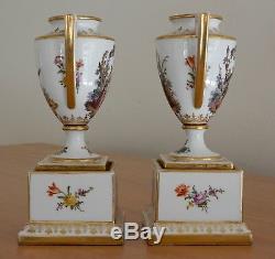 Royal Vienna (Bindenschild) Hand-Painted Porcelain Pair of Vases Urns 1749-1770