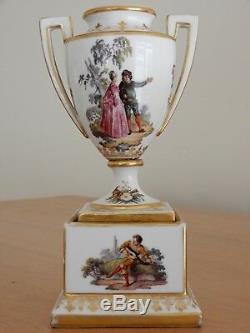 Royal Vienna (Bindenschild) Hand-Painted Porcelain Pair of Vases Urns 1749-1770