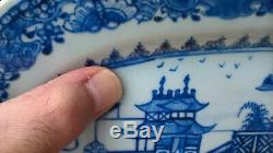 SUPERB CHINESE 18th CENTURY QIANLONG BLUE & WHITE PORCELAIN SERVING DISH PLATTER