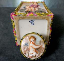 SUPERB LATE 19th. CENTURY HAND PAINTED RELIEF CAPODIMONTE PORCELAIN TEA CADDY