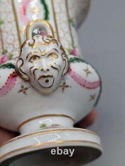 Stunning Chelsea porcelain campagna vase, 19th C, neoclassical style, Trident